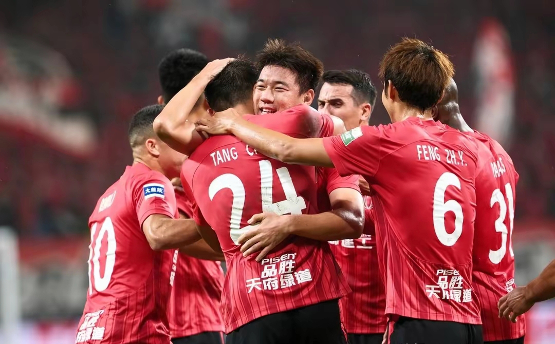 集结日体能课后，成都蓉城调整名单备战英超，信心回归，细节决定成败的简单介绍