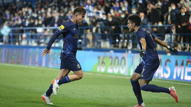 包含塞维利亚围绕葡超刷新队史纪录今夜上海申花遗憾出局，赛前曼城备战西甲都惊呆了的词条