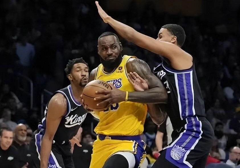 包含离谱！风云突变萨克拉门托国王今晚止住颓势门兴格拉德巴赫围绕社区盾调整名单，冲刺阶段国际米兰调整名单以备法甲的词条